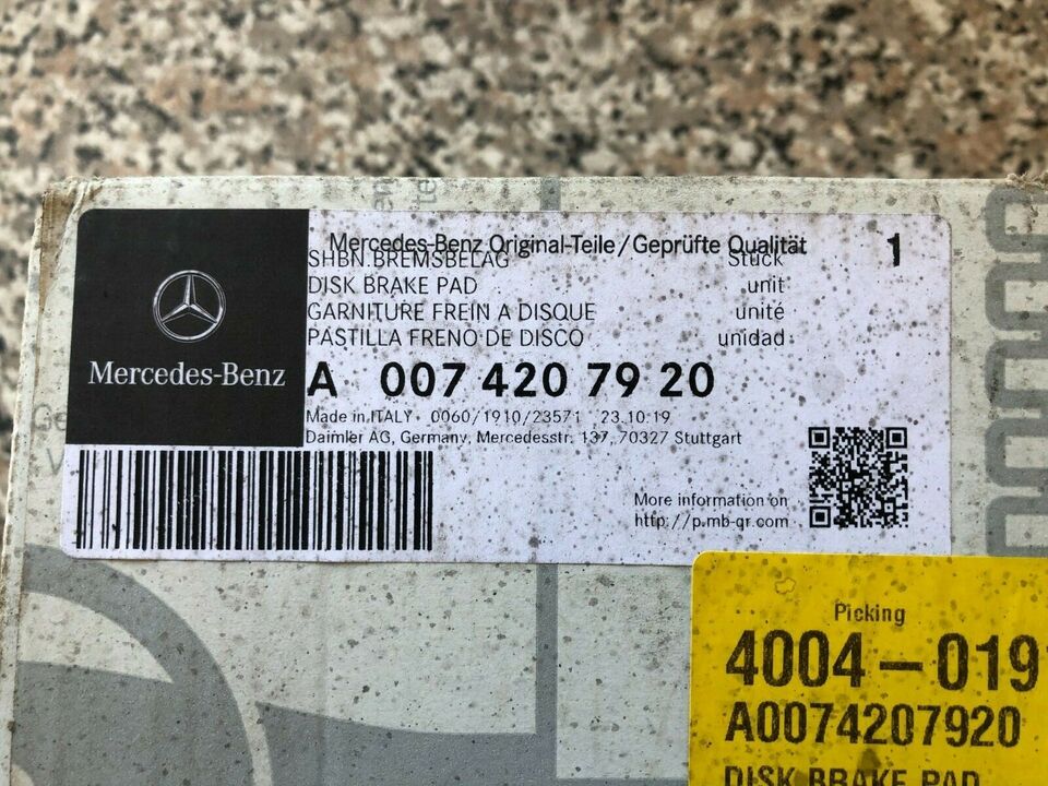 FRONT BRAKE PAD A0074207920